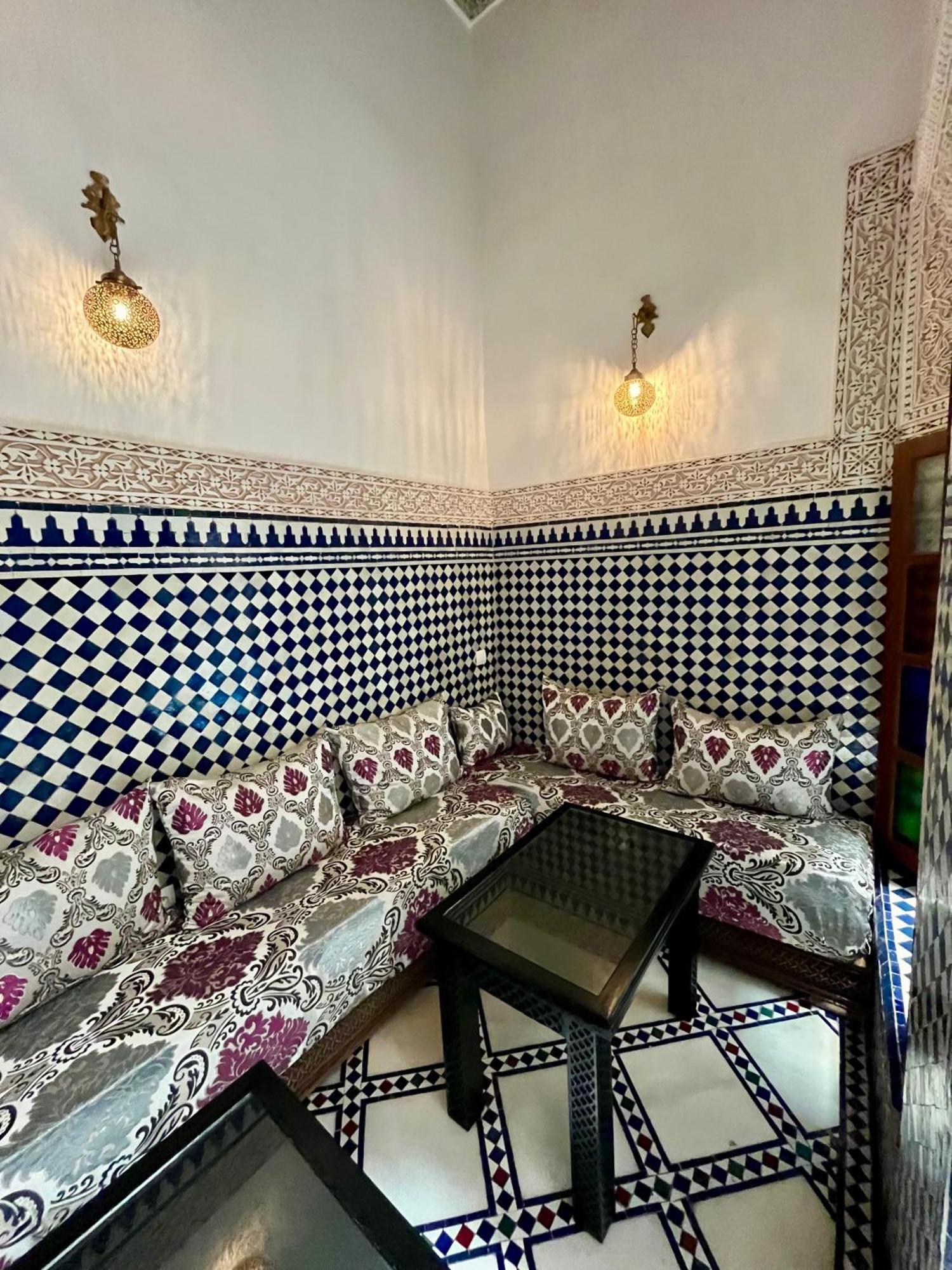 Dar Atlas Fez Buitenkant foto